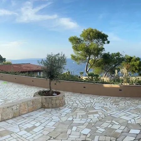 Sea Sage Apartament